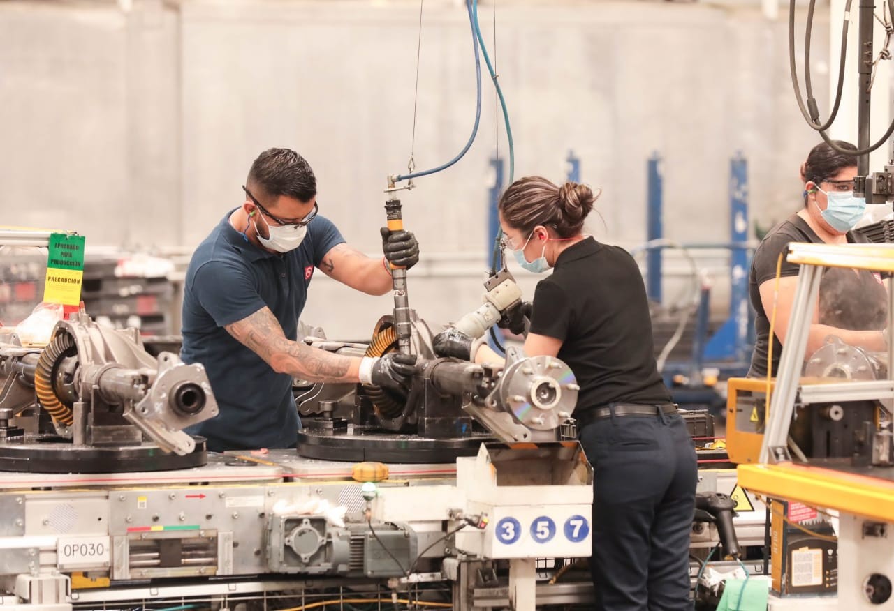 Alerta empresarial: reforma laboral 40 horas podría cerrar negocios y subir precios