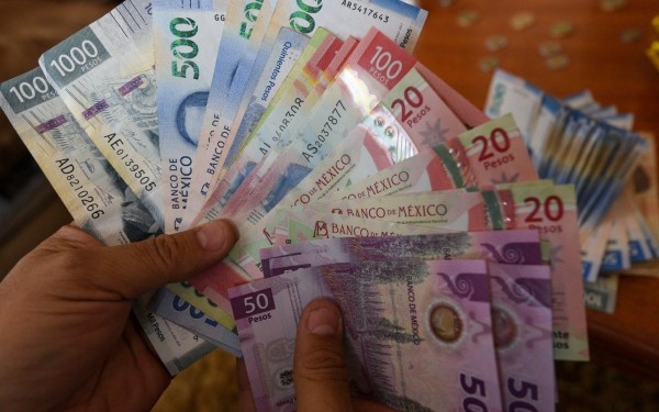Aumento millonario: Prestaciones, bonos y sueldos elevan gasto municipal en León