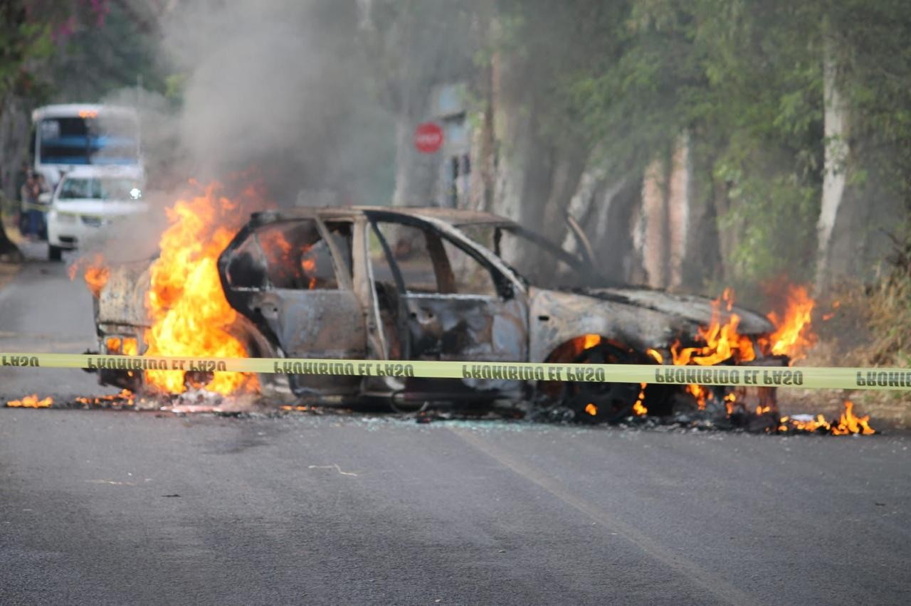 Matan a cuatro y atacan negocios por cobro de piso en Salamanca, Guanajuato