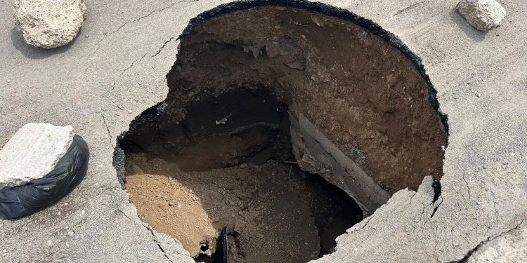 Lluvias desatan socavones en León: SAPAL confirma daños por aguacero en el sur