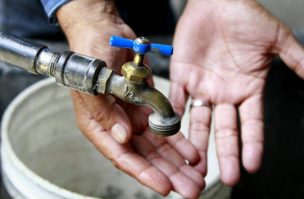 Fuga en La Muralla deja sin agua a 40 colonias; SAPAL promete restablecer servicio en 2 días