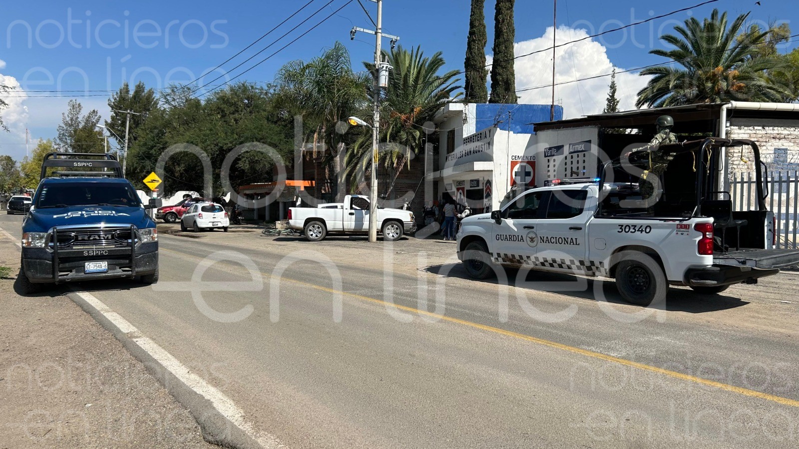 Asaltantes lo siguieron hasta su negocio y le dispararon en León