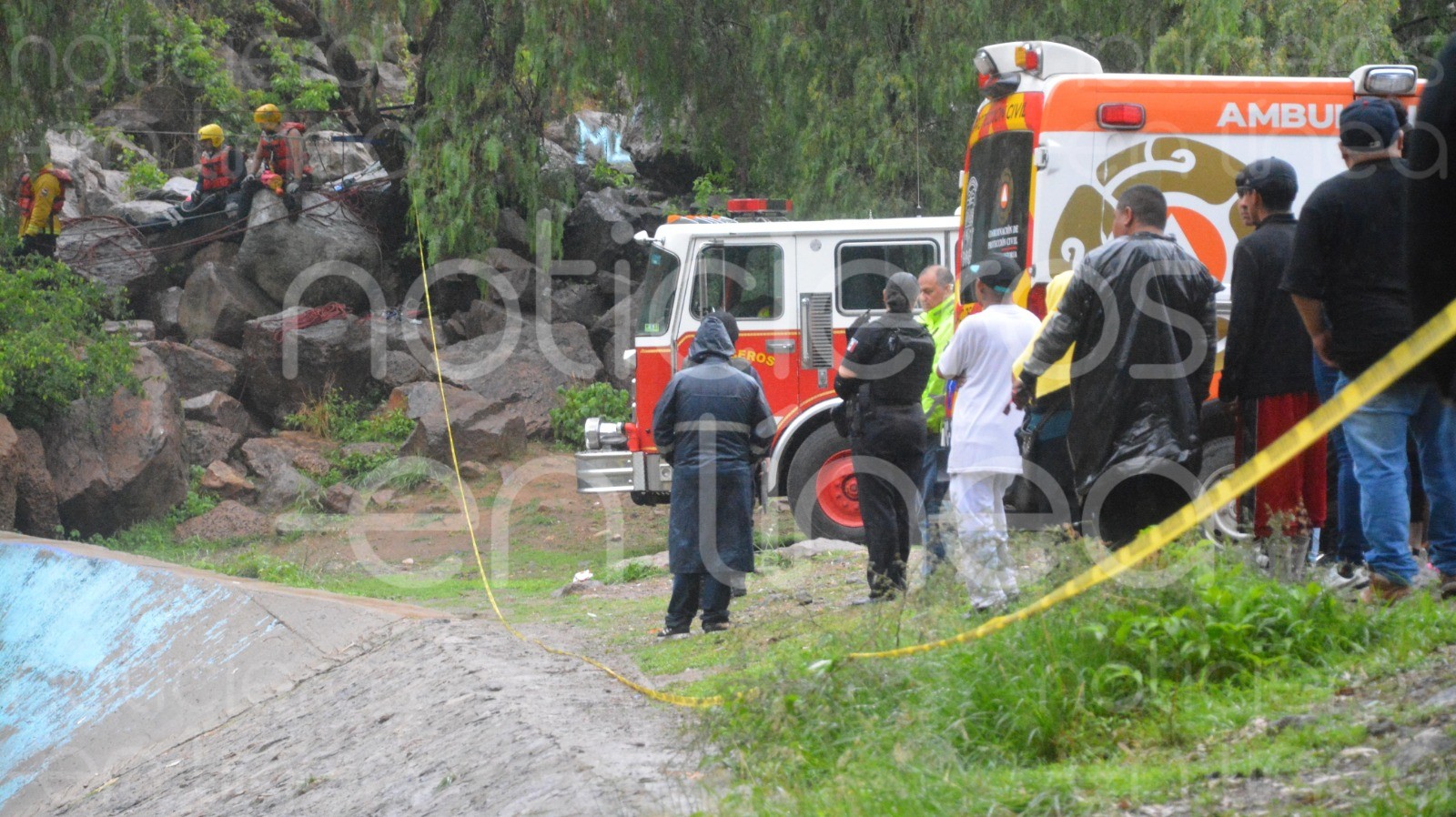 Entró a nadar a la presa, pero ya no salió; la búsqueda continúa
