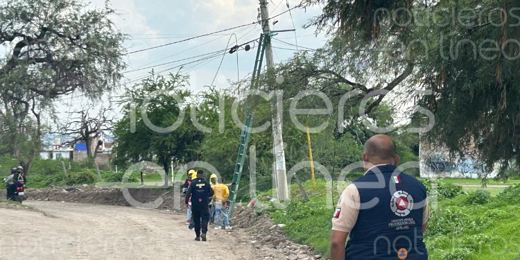 Empleado sufre descarga eléctrica mientras instalaba luminarias en Los Naranjos