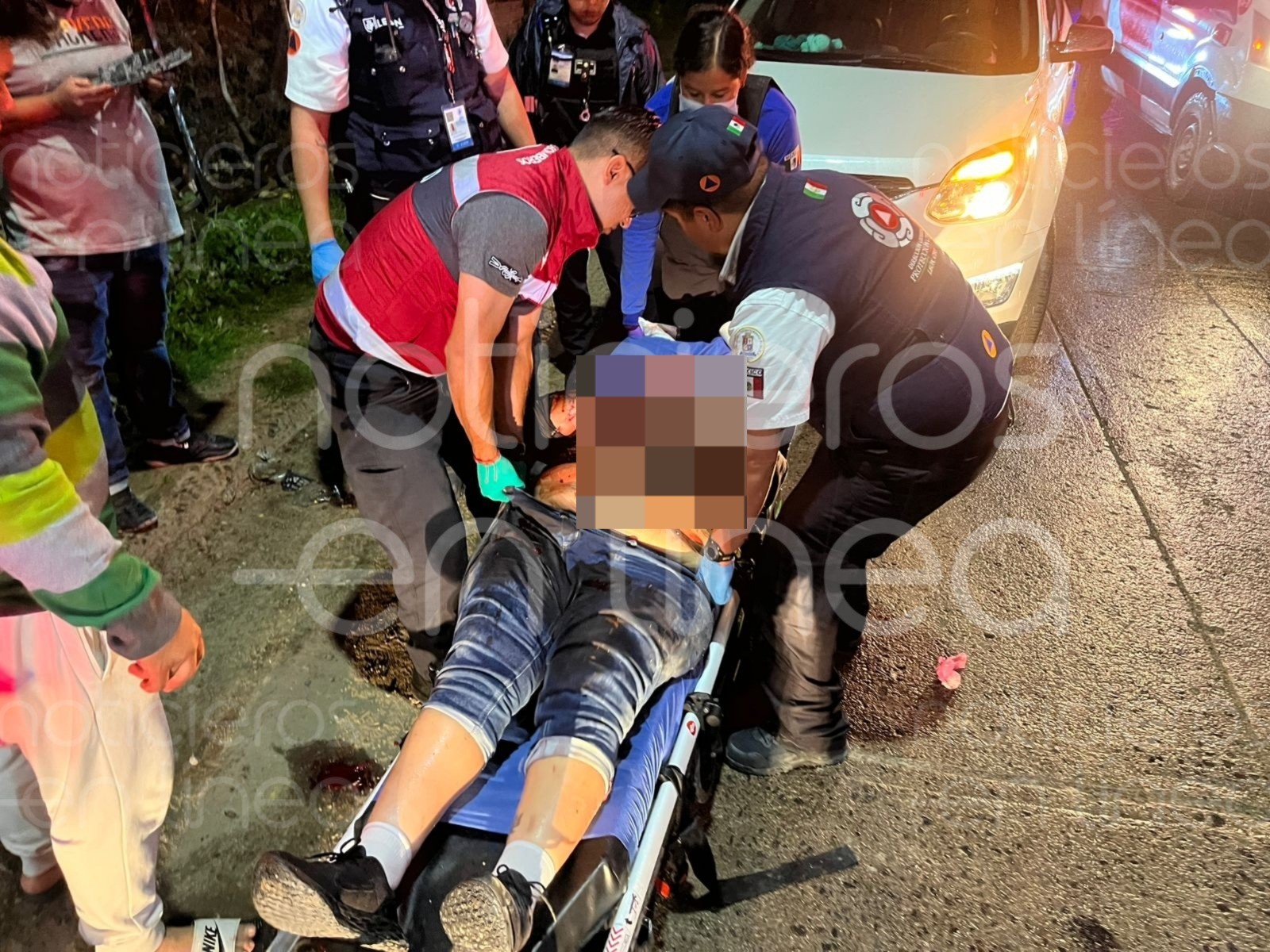 Atropellan y apuñalan a mujer expolicía de León; fue escolta del exsecretario Mario Bravo