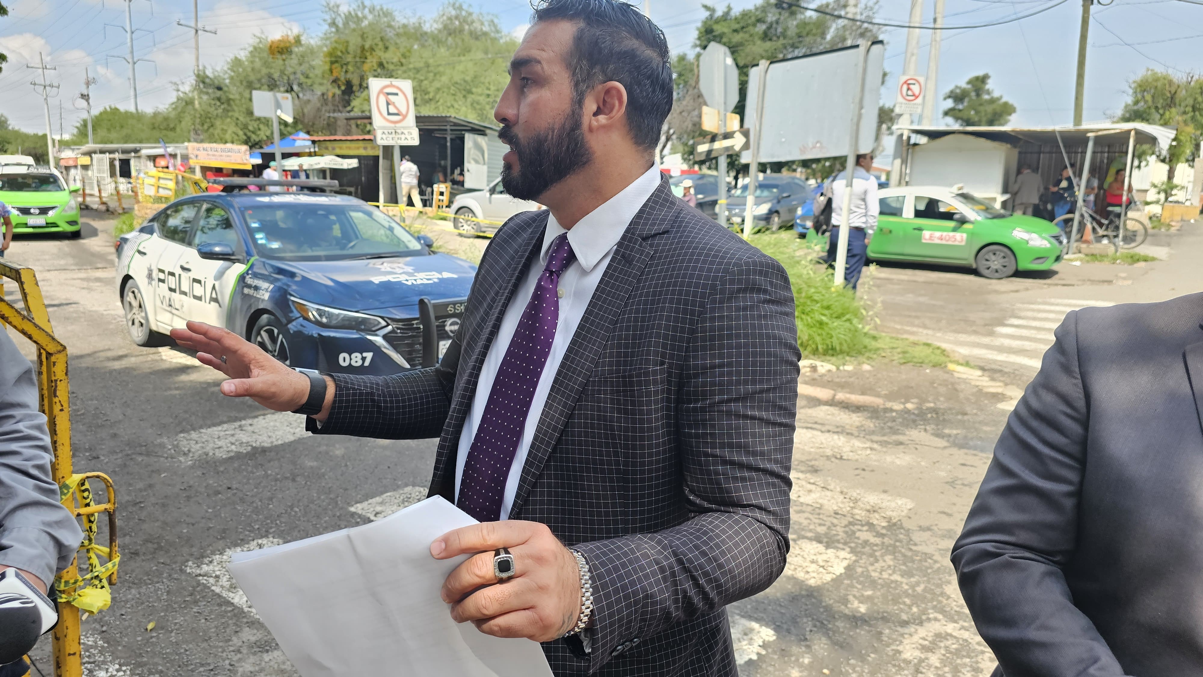 ¿Gafetes obligatorios para entrar a denunciar? Abogados cuestionan nueva medida en la Fiscalía