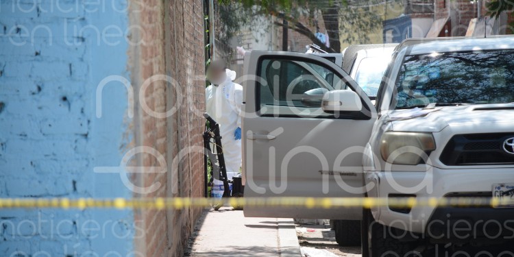 ¡Horror en León! Hallan cuerpo enterrado en baldío; Fiscalía ya investiga