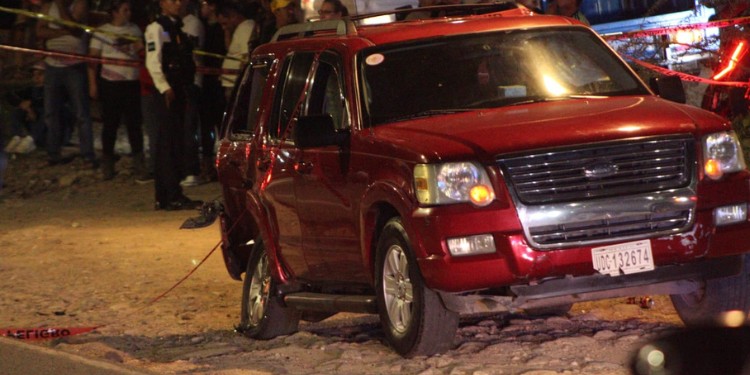 Muere motociclista tras ser atropellado en León; conductor de camioneta se da a la fuga