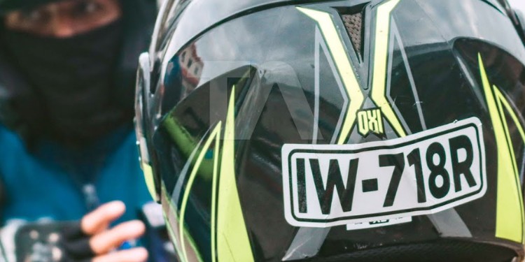 Contreras plantea contrarreforma antes de que placas en cascos sean obligatorias