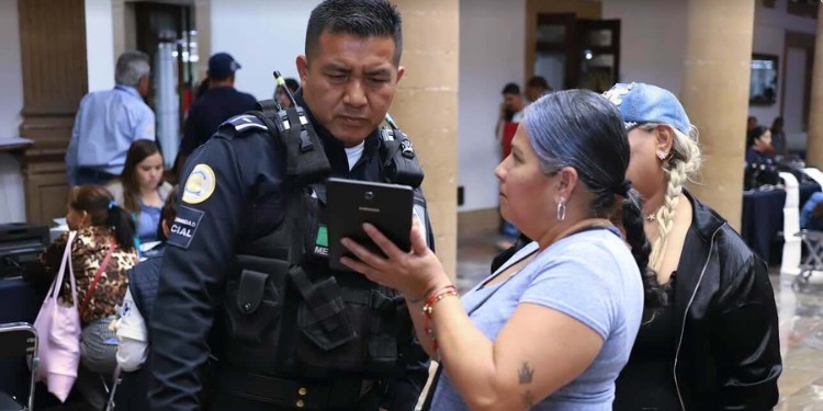 León investiga a 21 dependencias y sanciona a funcionarios por faltas administrativas