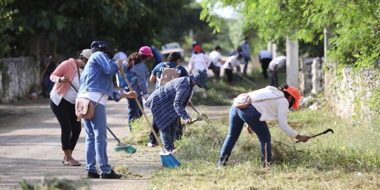 Entregan apoyos por empleo temporal a más de 1,400 leoneses en 28 comunidades rurales