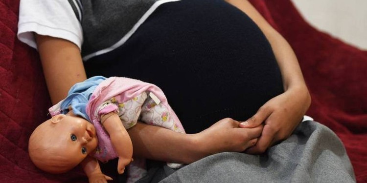 Guanajuato arranca programa pionero para frenar embarazos adolescentes en las aulas