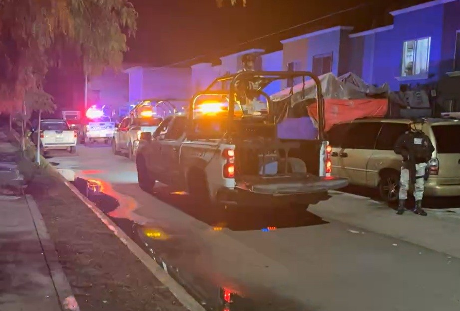 Fuerte balacera despierta a vecinos en Salamanca; fallece una mujer y tres hombres heridos