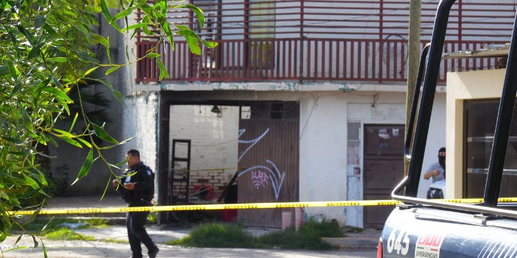 Mujer recién llegada es asesinada en vivienda con historial delictivo en León