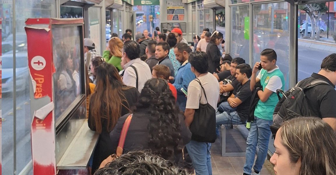 Derrame de amoniaco en la 'Oruga', deja a 3 mujeres intoxicadas por inhalación