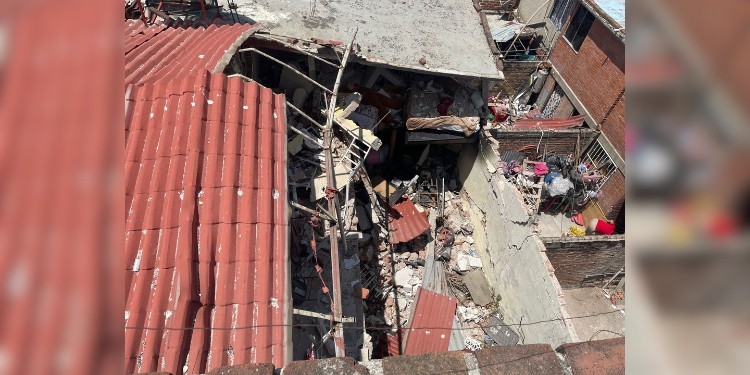 “No puede ser habitada“: Municipio ofrece apoyo para demoler casa destruida por explosión en León