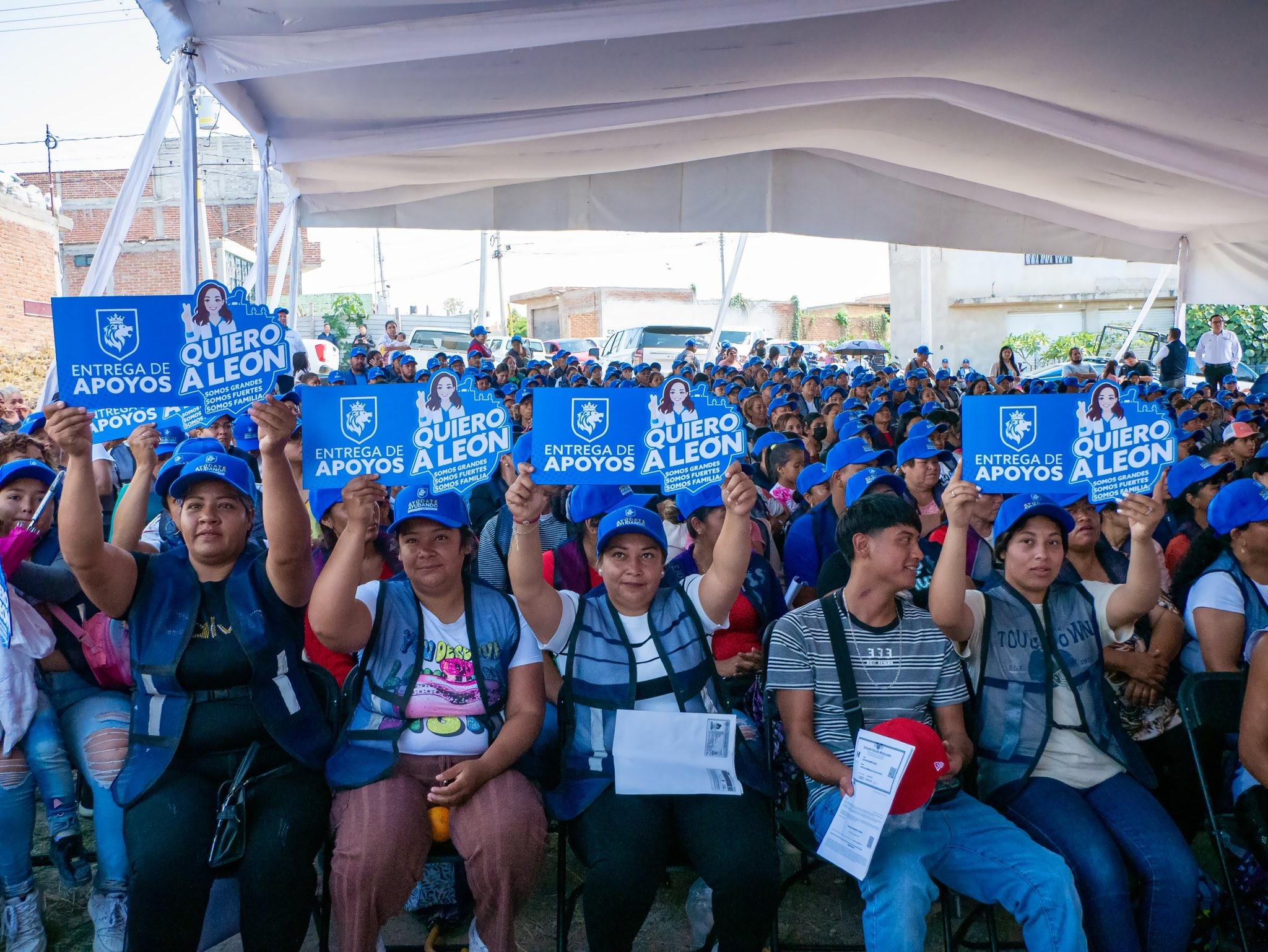 Municipio lanza tarjeta ‘Yo Quiero a León’; así funcionará la nueva 'tarjeta azul' Municipio lanza tarjeta ‘Yo Quiero a León’; así funcionará la nueva 'tarjeta azul'