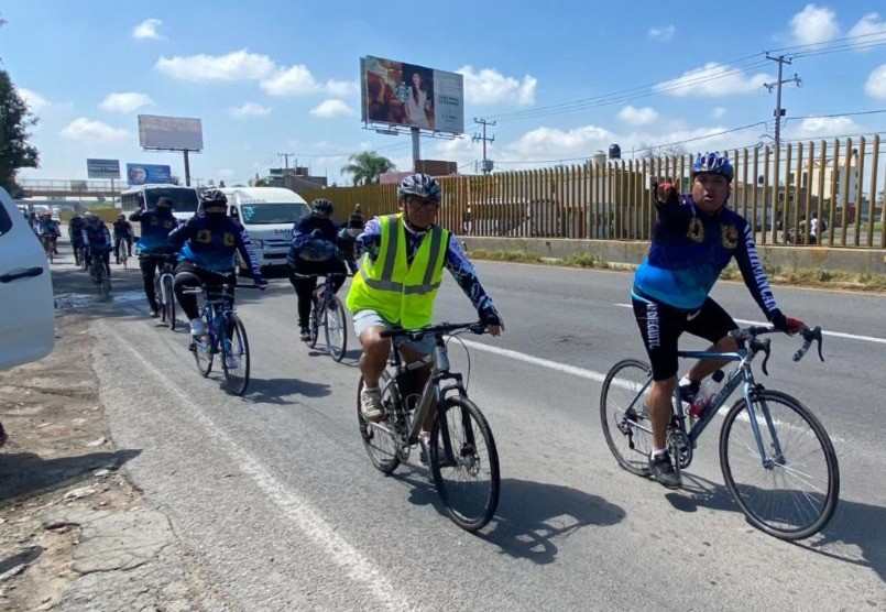 Peregrinos ciclistas atraviesan Guanajuato rumbo a San Juan de los Lagos