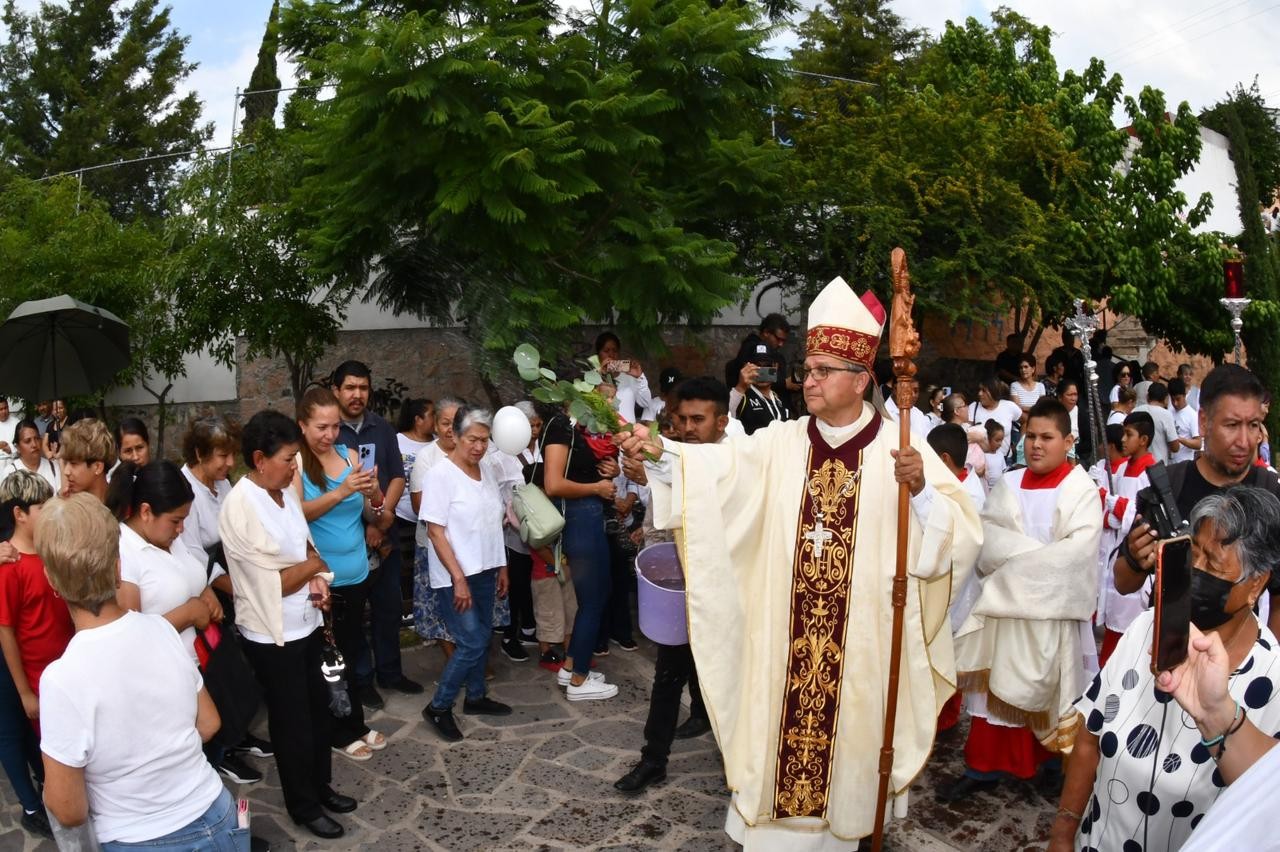 San Miguel de Allende realiza misa por la paz tras ataque en festejo religioso