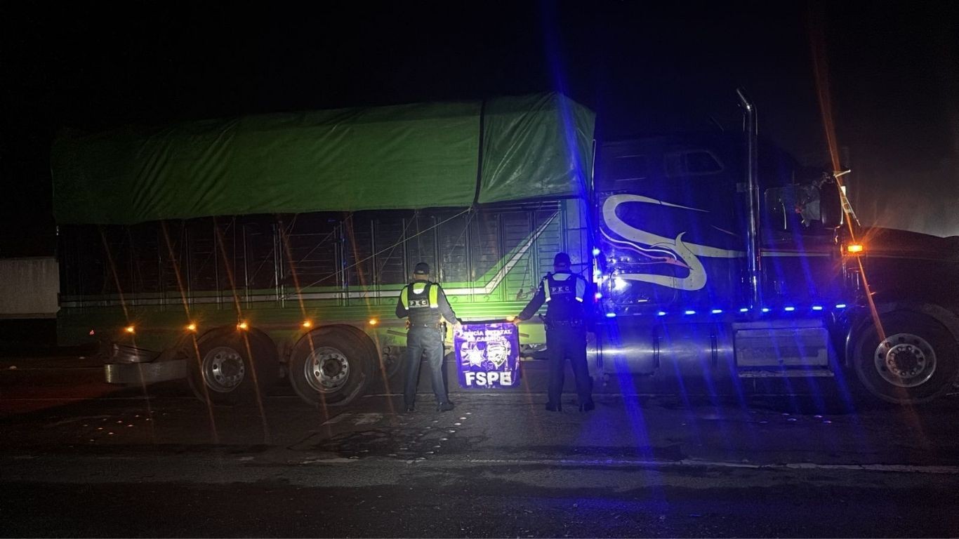 Detienen en San Felipe camión robado con 17 toneladas de naranjas valuadas en 270 mil pesos