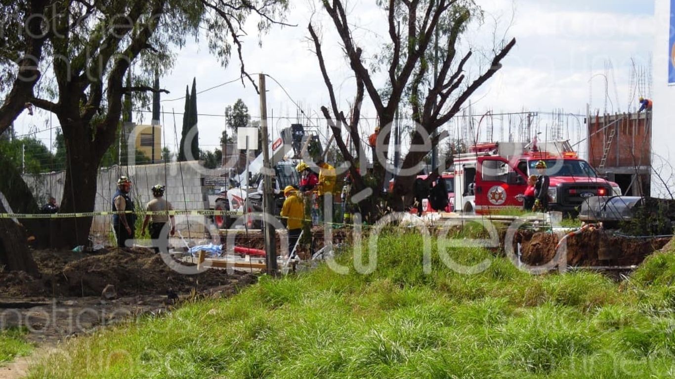 Muere trabajador tras colapso de barda en construcción junto a fraccionamiento Parque Primavera, León Muere trabajador tras colapso de barda en construcción junto a fraccionamiento Parque Primavera, León