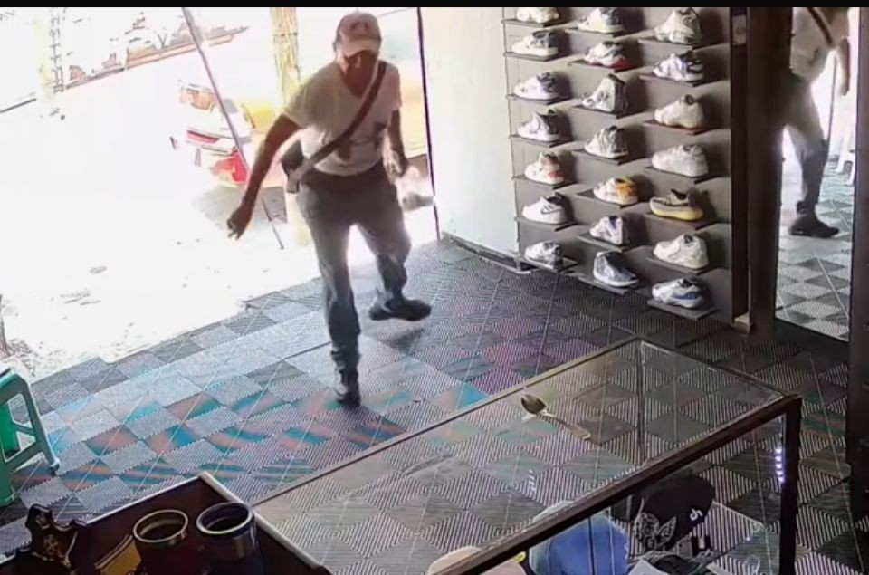 El ladrón más cínico de León: alerta a sus víctimas antes de robarles