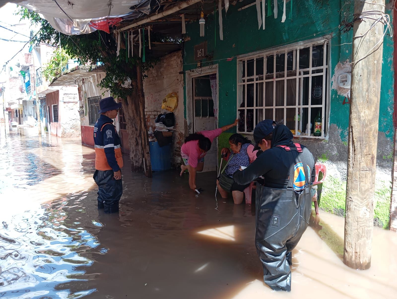 Desborde del río Lerma en Pénjamo afecta a más de 500 personas y 150 casas