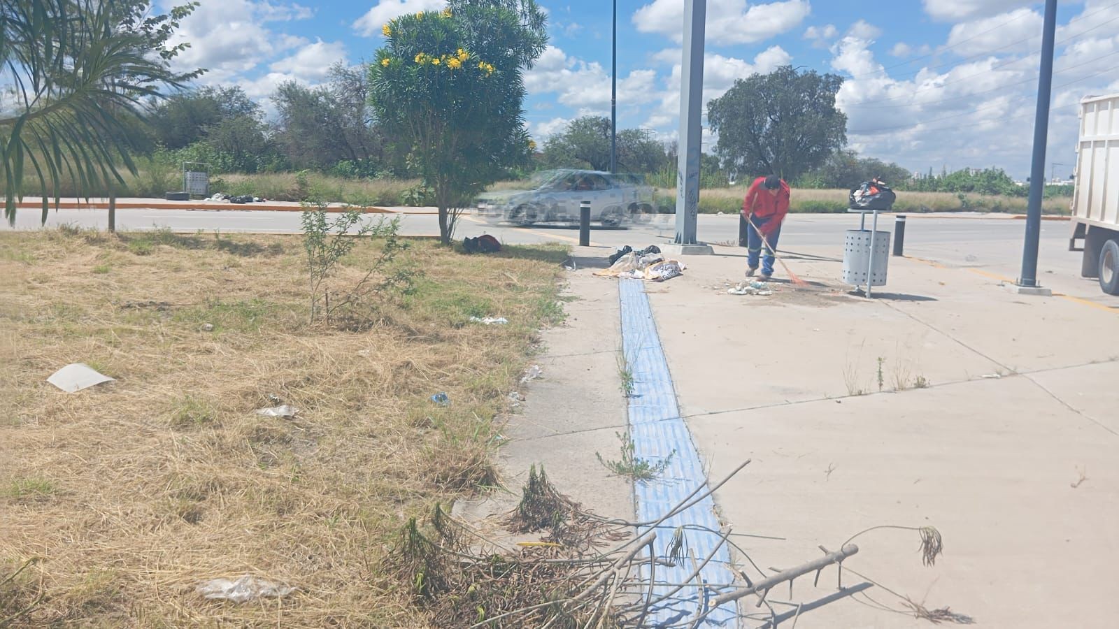 ¡Por fin! Tras reporte ciudadano, el puente San Nicolás recibe mantenimiento