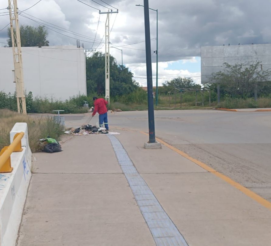 ¡Por fin! Tras reporte ciudadano, el puente San Nicolás recibe mantenimiento