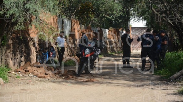 Ciclista resulta ileso tras derrumbe de barda en privada San Pedro, Bosques del Pedregal