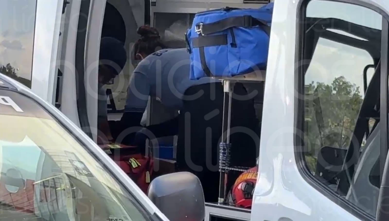 Joven sobrevive a ataque en León; le dispararon en plena calle y corrió para refugiarse