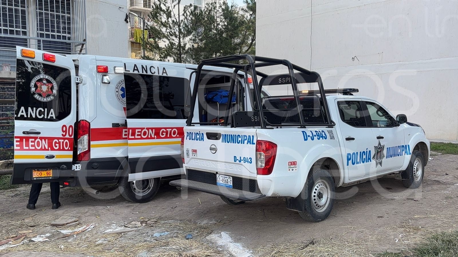 Joven sobrevive a ataque en León; le dispararon en plena calle y corrió para refugiarse