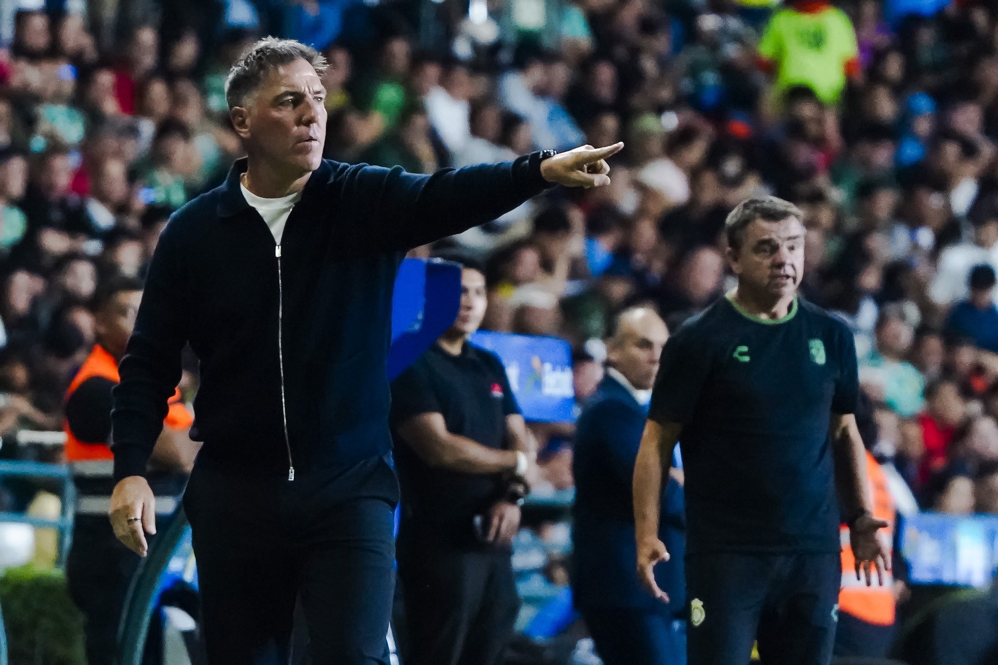 Eduardo Berizzo deja de ser técnico del León en el Apertura 2025