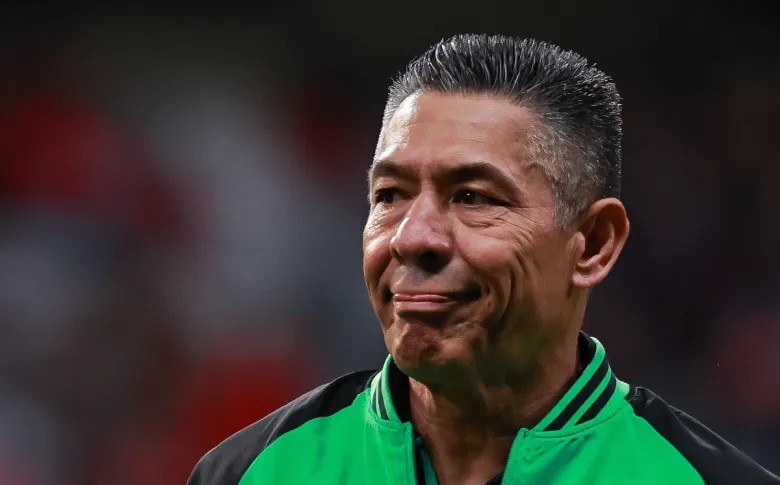 León analiza tres opciones para sustituir a Eduardo Berizzo en el banquillo