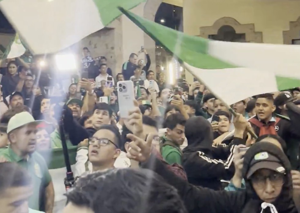 Arman banderazo lleno de unión, que hace soñar con la nueva etapa de Ambriz