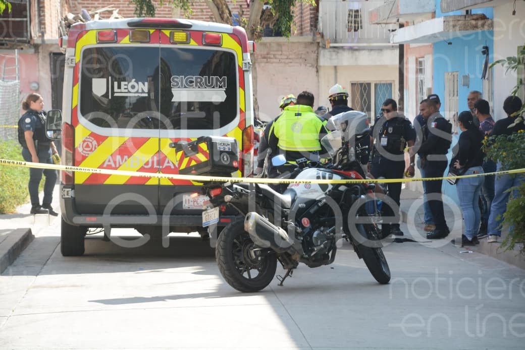 Joven es atacado a balazos en la León I; presunto agresor escapó en motocicleta Joven es atacado a balazos en la León I; presunto agresor escapó en motocicleta