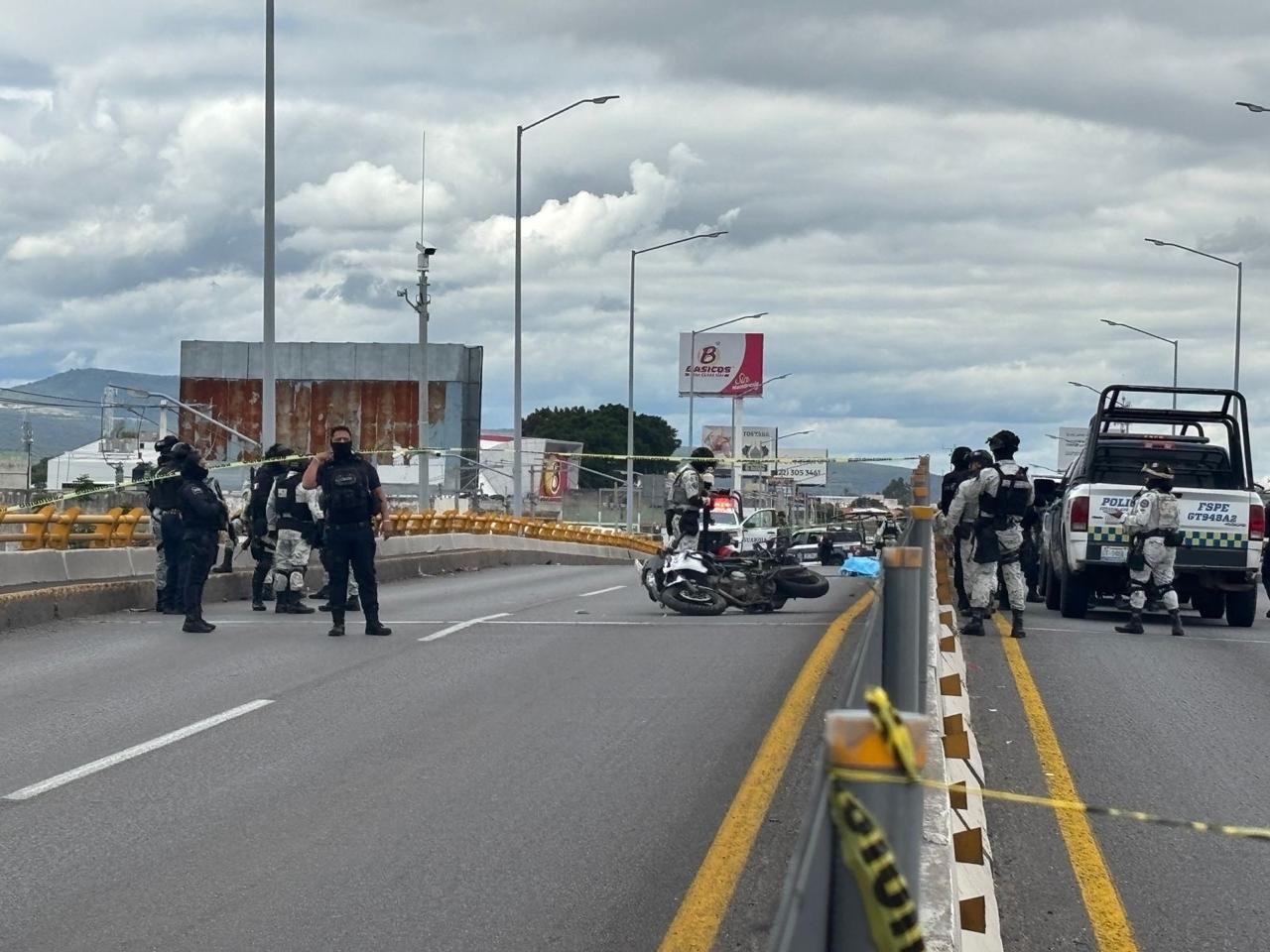 Asesinan a agente de la Guardia Nacional y hieren a otra en ataque armado en avenida Constituyentes, Celaya