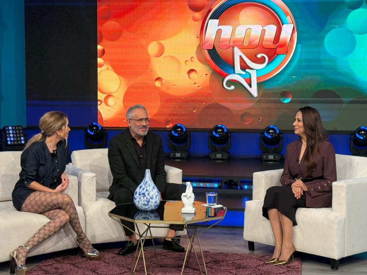 Libia Dennise en la TV nacional: lleva el Cervantino y el FIG al programa HOY