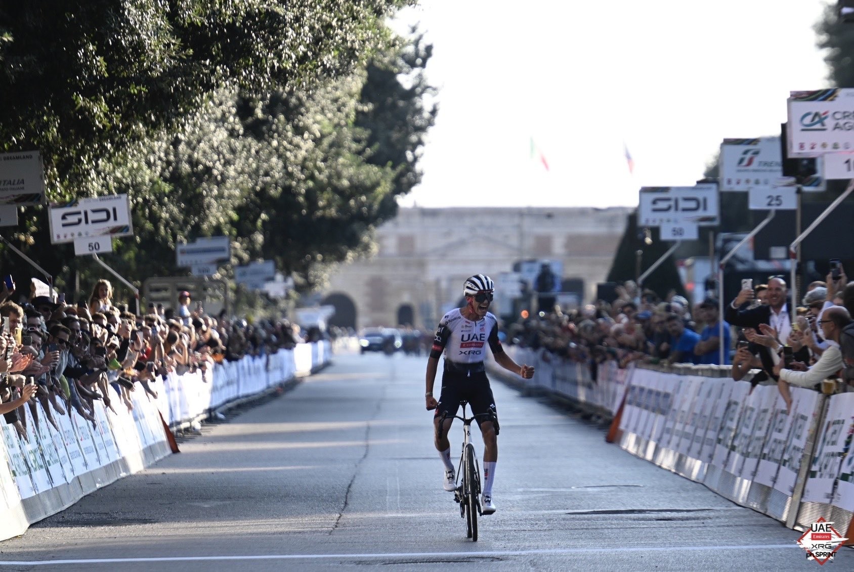 Isaac del Toro conquista el Giro del Veneto y cierra una temporada histórica