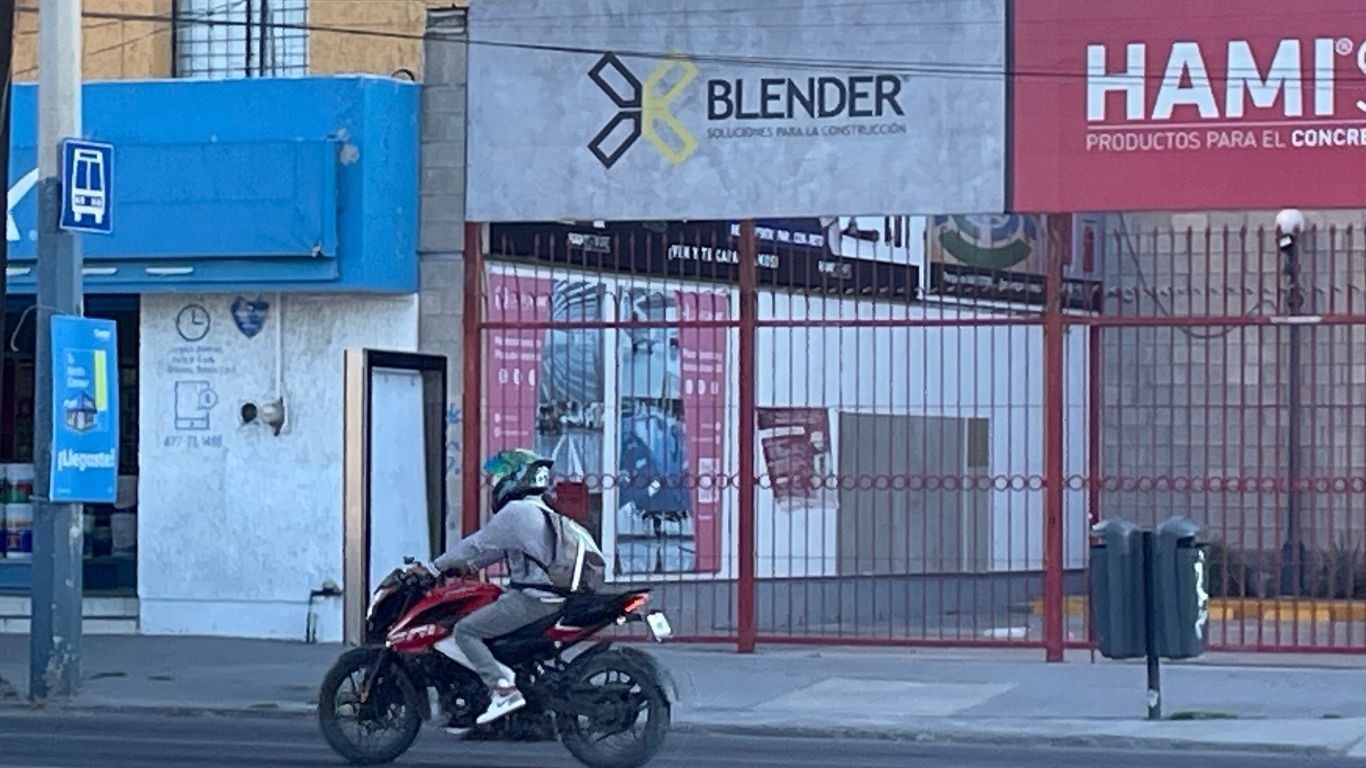 Paraderos vandalizados y sin reparar en León: uno desapareció y otro lleva medio año dañado Paraderos vandalizados y sin reparar en León: uno desapareció y otro lleva medio año dañado