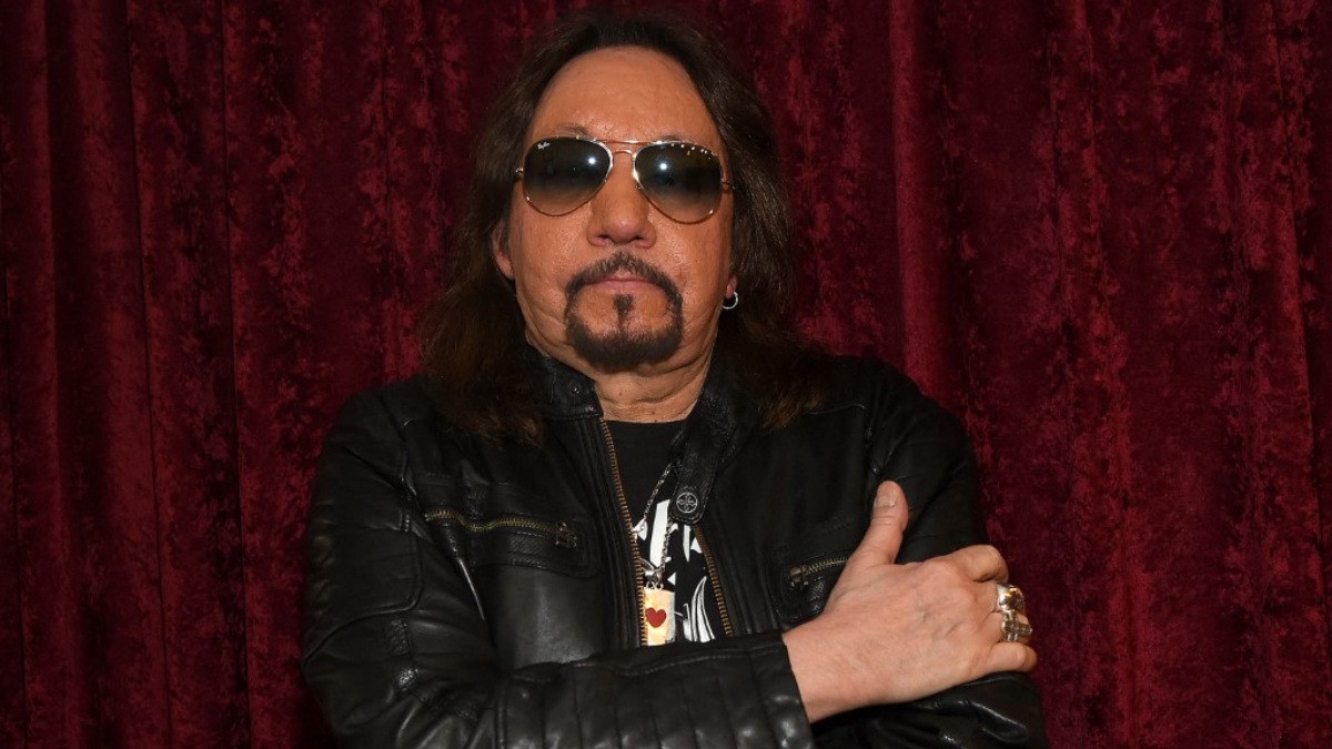 Fallece Ace Frehley, exguitarrista de KISS, a los 74 años