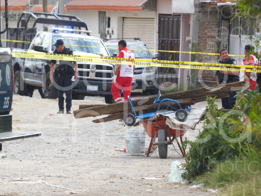 Asesinan a hombre que empujaba una carretilla en la colonia El Pedregal, León