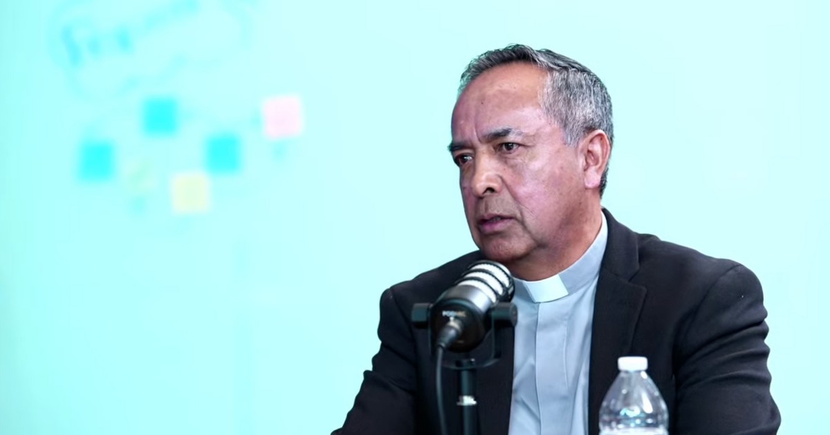 Sacerdote elogia el proyecto “Tocando Corazones”; señala que es un programa más transparente