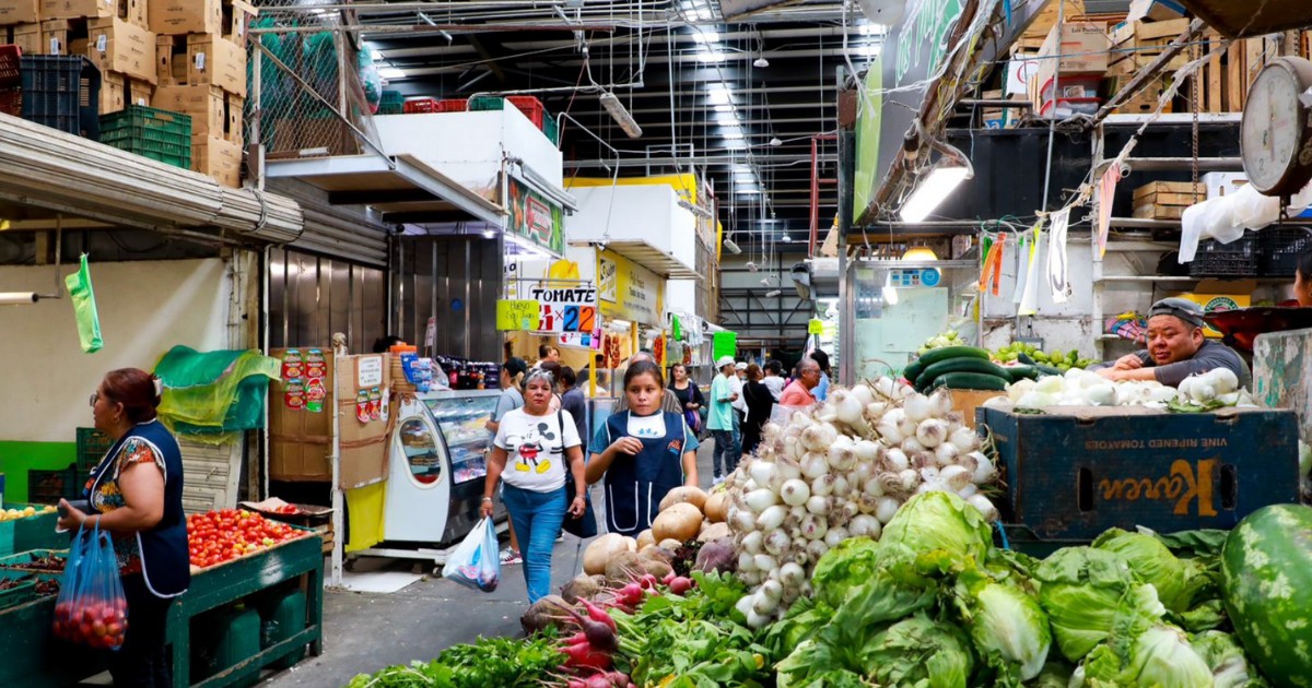 León busca reactivar 100 locales cerrados en sus 24 mercados públicos