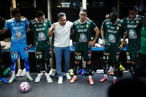 León busca frenar su mala racha ante Pumas y mantener vivo el sueño del Play In