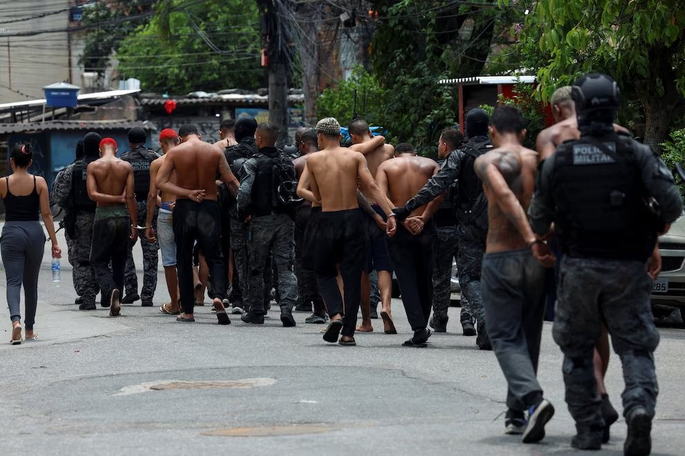 Operativo en Río de Janeiro deja al menos 64 muertos durante redada contra el Comando Vermelho