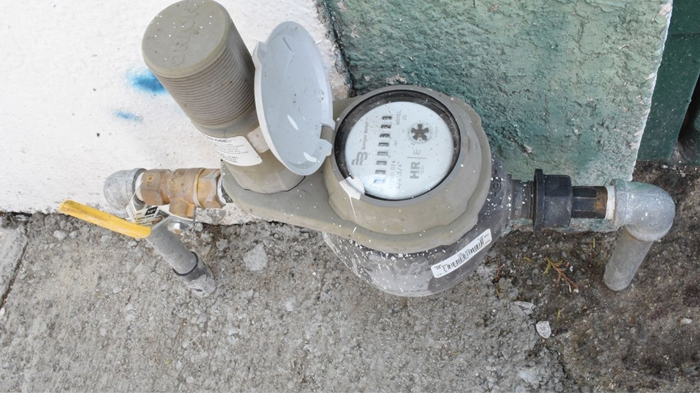 SAPAL implementará medidores digitales obligatorios en nuevos comercios e industrias de León desde 2026