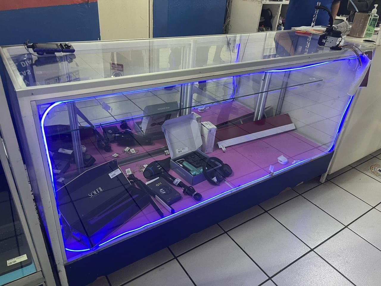 Robo en Celaya: ladrones huyen con botín millonario de Plaza Magnolias