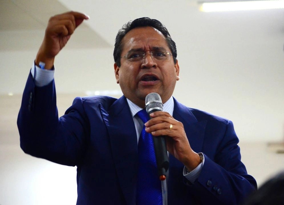 Juan Manuel Oliva abandona México Republicano y busca crear una nueva Agrupación Política Nacional