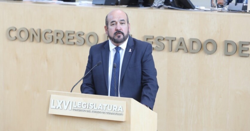 Jorge Espadas rechaza calificativos de “traidor” contra diputado Rolando Alcántar